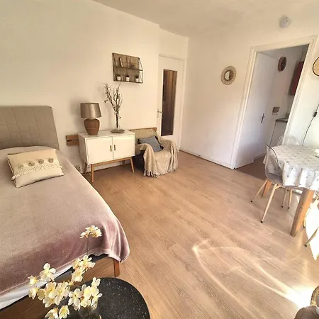 Montcalm D - Chaleureux ! Mae-6704 *